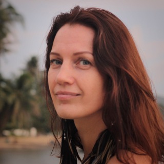 Елена Басова