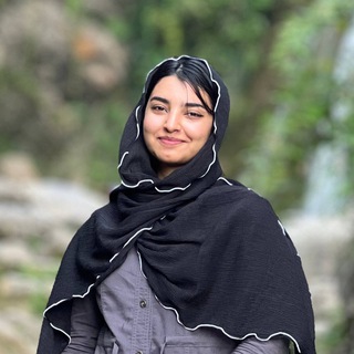 ناشناس یاسمن فمیلی