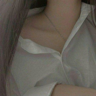 Girls chatting zone