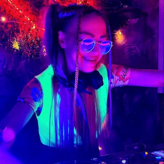 LENA RAVE