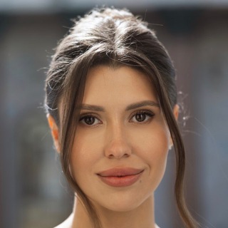 ÁNGELINA MERKUREVA