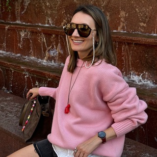 Julia_pchelka