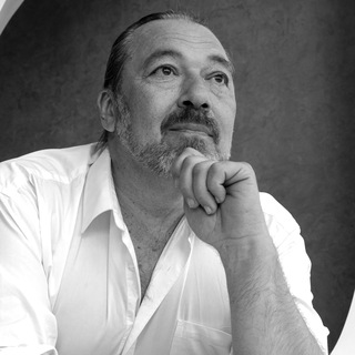Владимир Елизаров