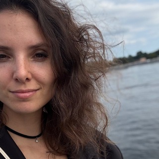 Юля Полякова