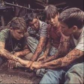 NHÓM NHỮNG THẰNG NGHIỆN