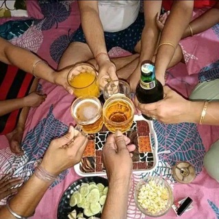 কাপল এবং বুলদের মিলন মেলা😝