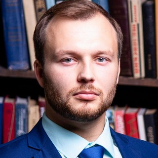 Александр Дементьев