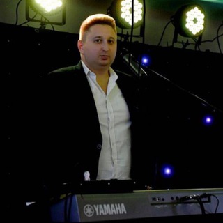 Музикант Влад Комар