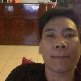 Tháng 100m