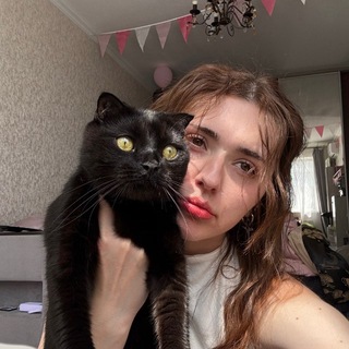 любовь на книжных полках ♡