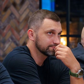Назаренко Денис