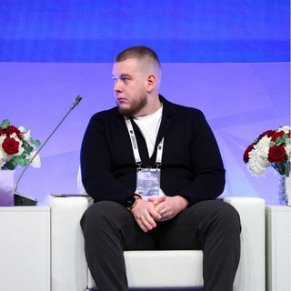 Евгений Токмаков