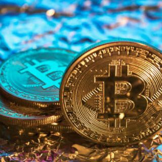 Crypto Enthusiasts & Investors