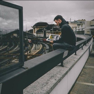 不是山谷