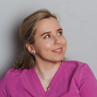 Алёна Марина́